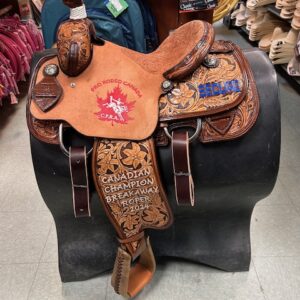 custom trophy saddles canada