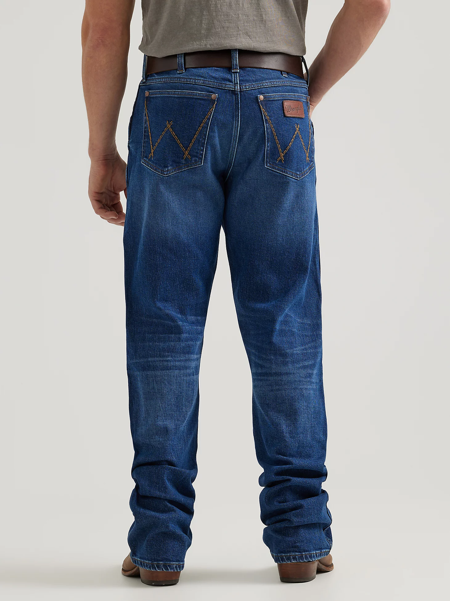 Wrangler relaxed fit bootcut jeans canada