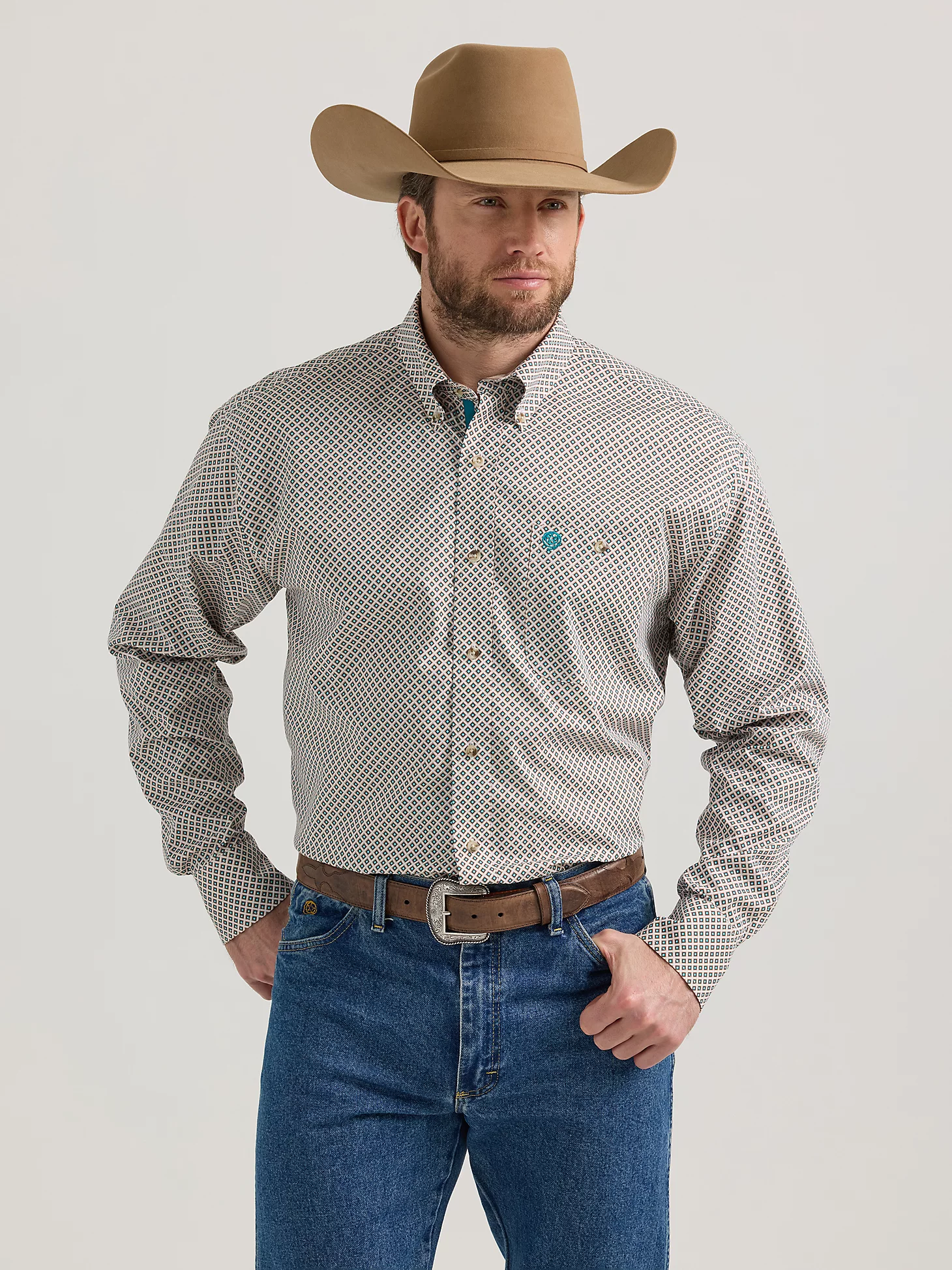 WRANGLER® GEORGE STRAIT™ LONG SLEEVE BUTTON DOWN ONE POCKET SHIRT