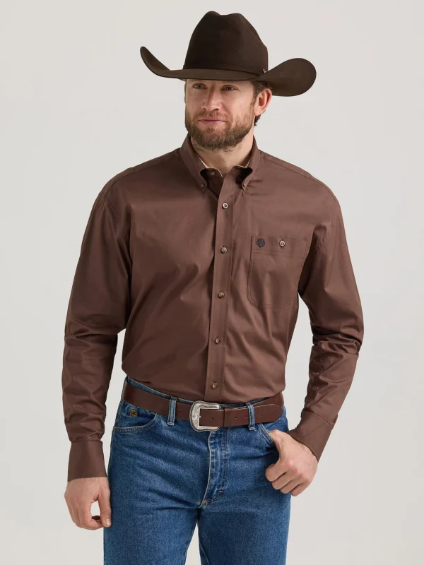 WRANGLER® GEORGE STRAIT™ LONG SLEEVE BUTTON DOWN ONE POCKET SHIRT