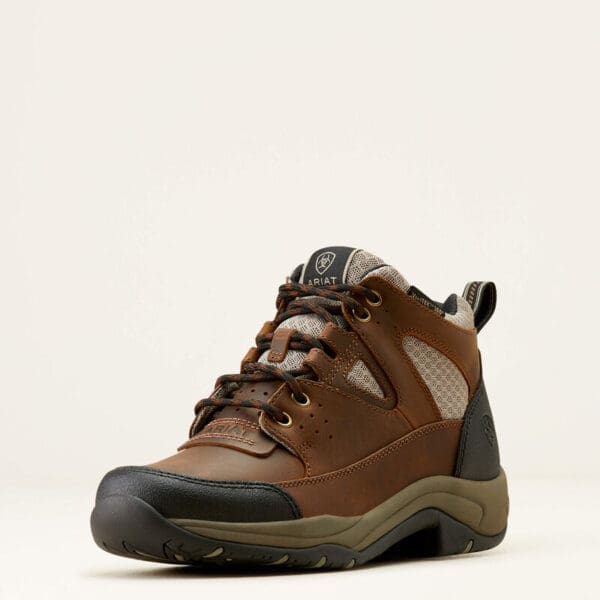 ladies arriat terrain lace up shoes