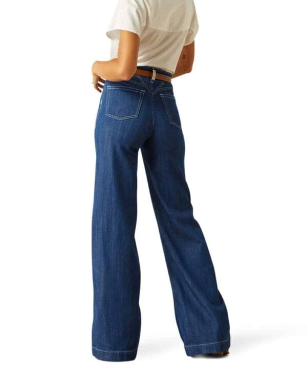 Ariat Women's Rinse Ultra High Rise Westie Yoke Wide Jean - 10061392 - Image 2