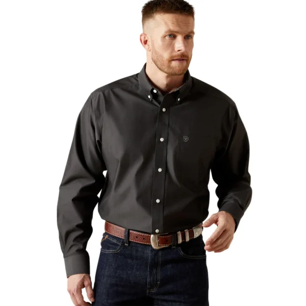 Men's Wrinkle Free Solid Pinpoint Oxford Classic Fit Long Sleeve Shirt - Black   10065843