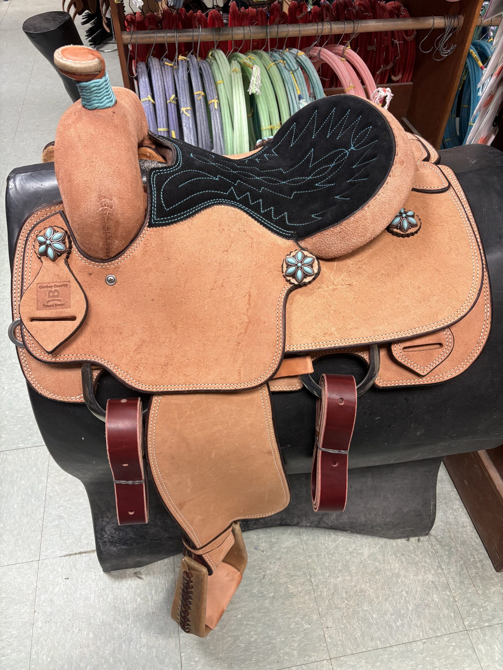 Breakaway roping saddle
