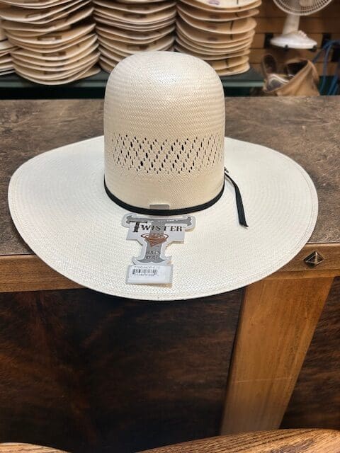 twsiter opwn crown star cowboy hat cANADA
