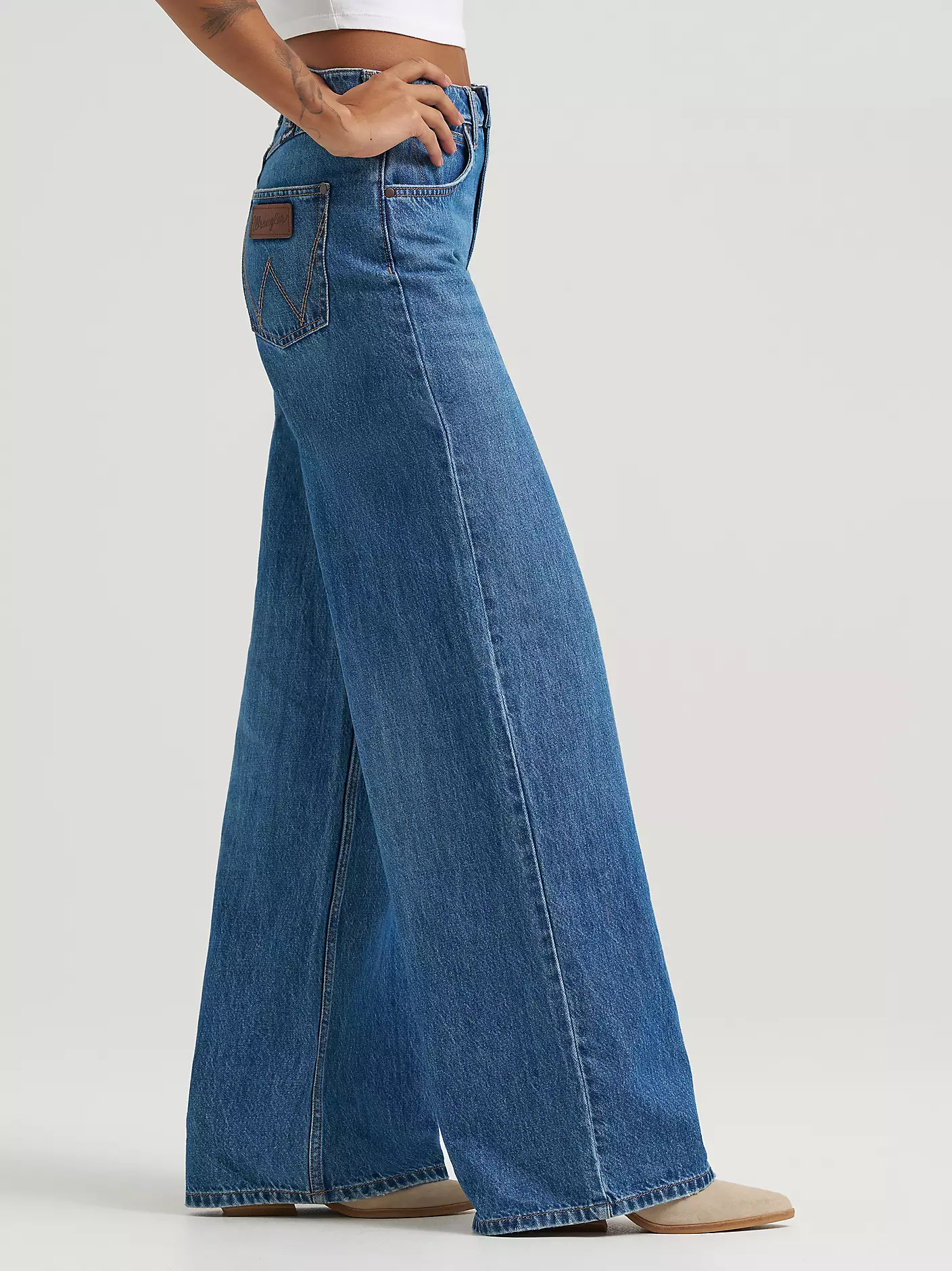 Women's Wrangler Retro® Bailey High Rise Wide Leg Jean