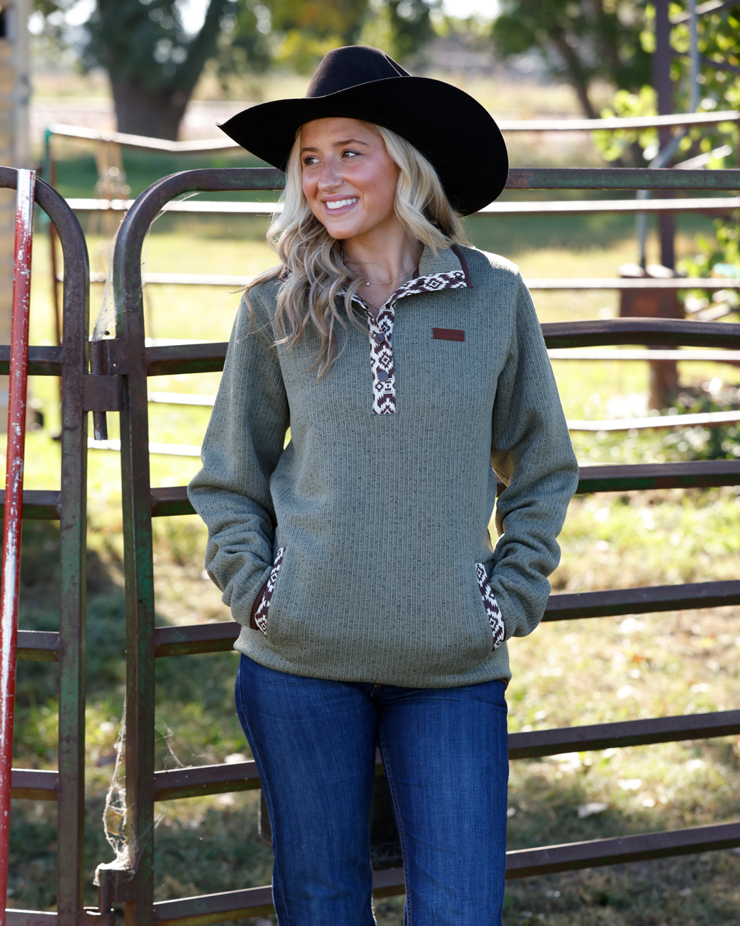cinch ladies 1/4 button